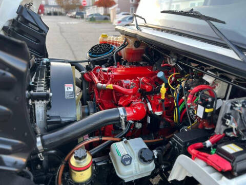 2020 Freightliner M2 106