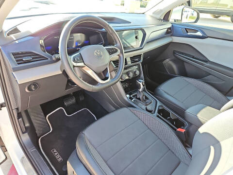2023 Volkswagen Taos SE 4Motion