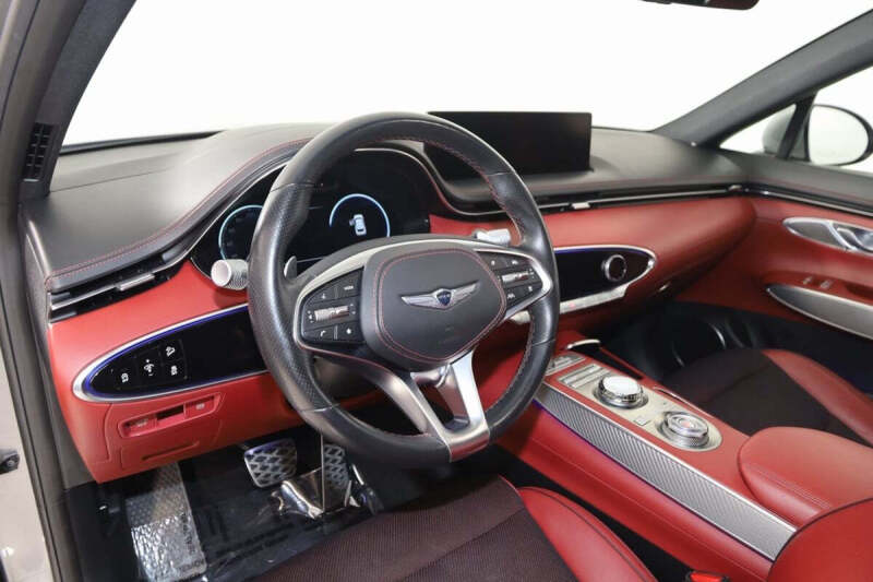2023 Genesis GV70 2.5T Standard