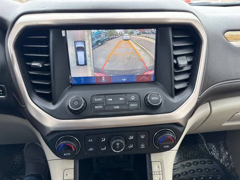 2017 GMC Acadia Denali