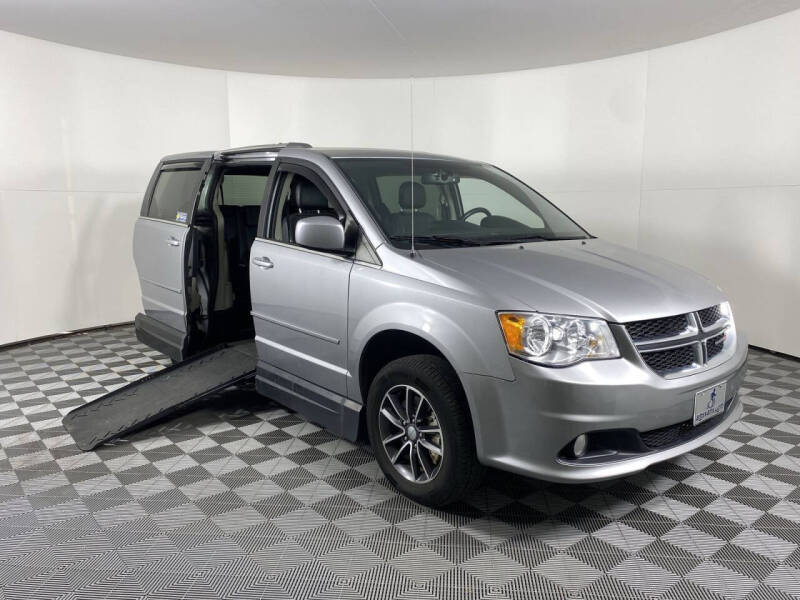 2017 Dodge Grand Caravan for sale at AMS Vans in Tucker GA