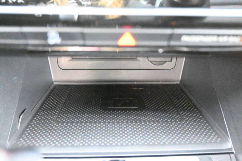 2023 Volkswagen Atlas Cross Sport V6 SEL R-Line Black 4Motion