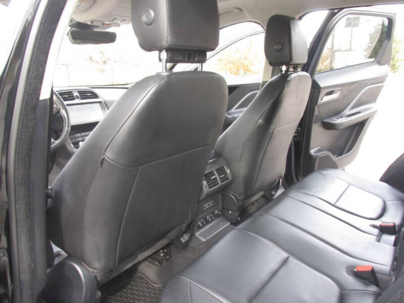 2019 Jaguar F-PACE 25t Premium