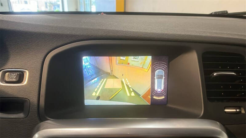 2018 Volvo V60 Cross Country T5 Premier