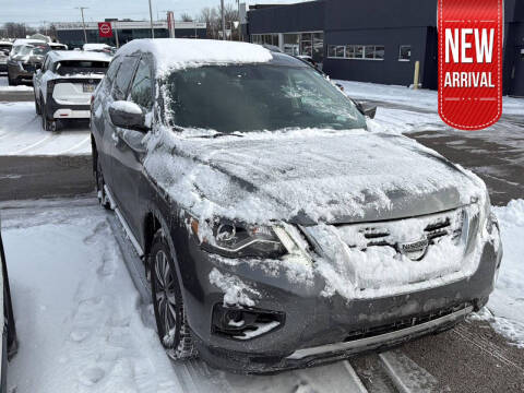 2020 Nissan Pathfinder S