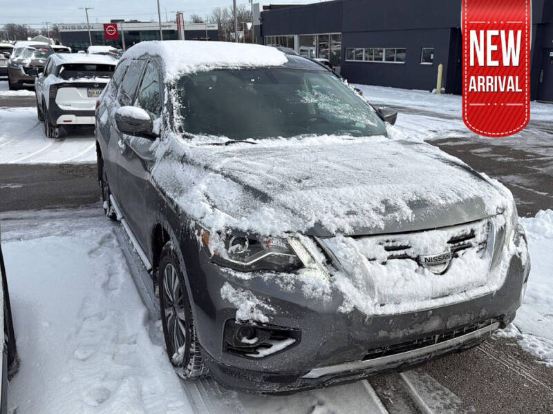 2020 Nissan Pathfinder S