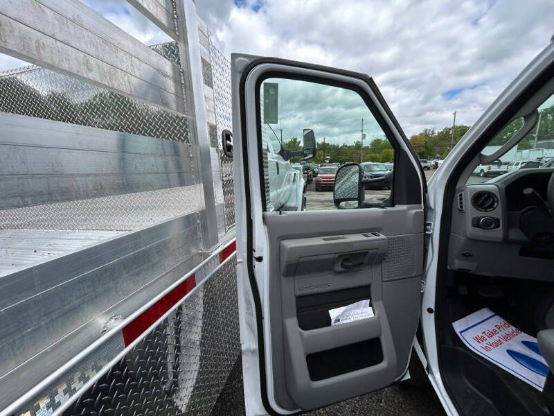 2027 Ford E-Series