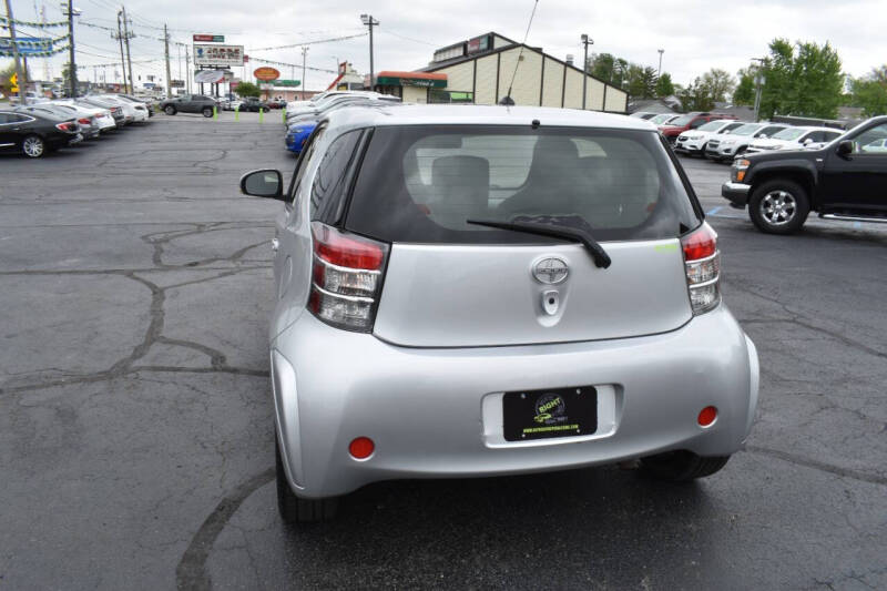 2013 Scion iQ