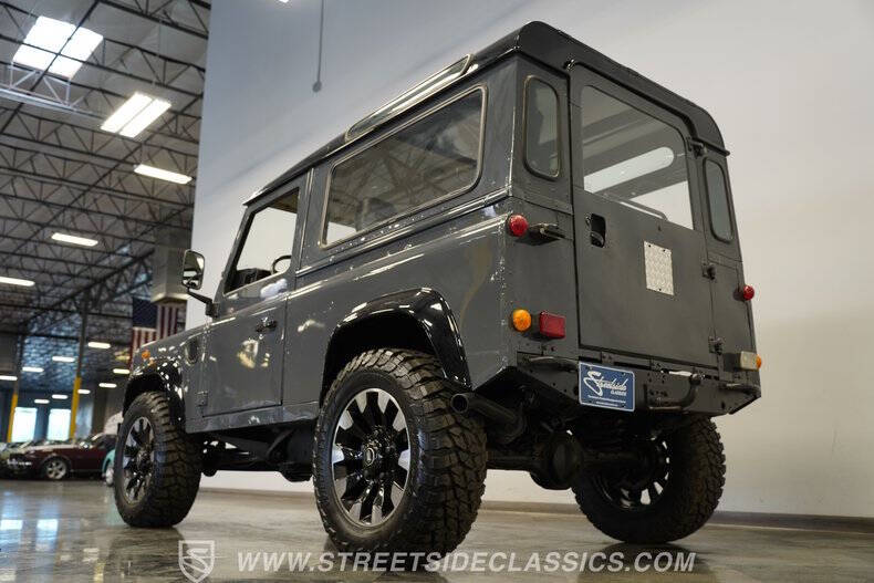 1987 Land Rover Defender