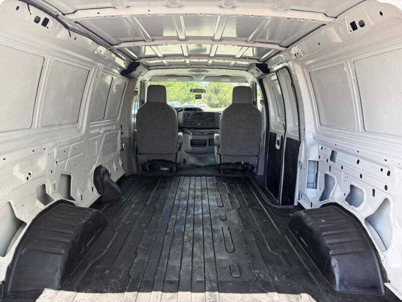 2009 Ford E-Series E-150