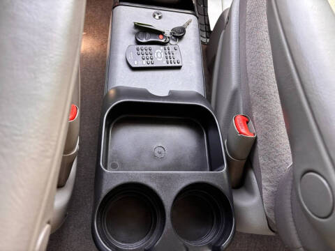 2003 Dodge Caravan SE
