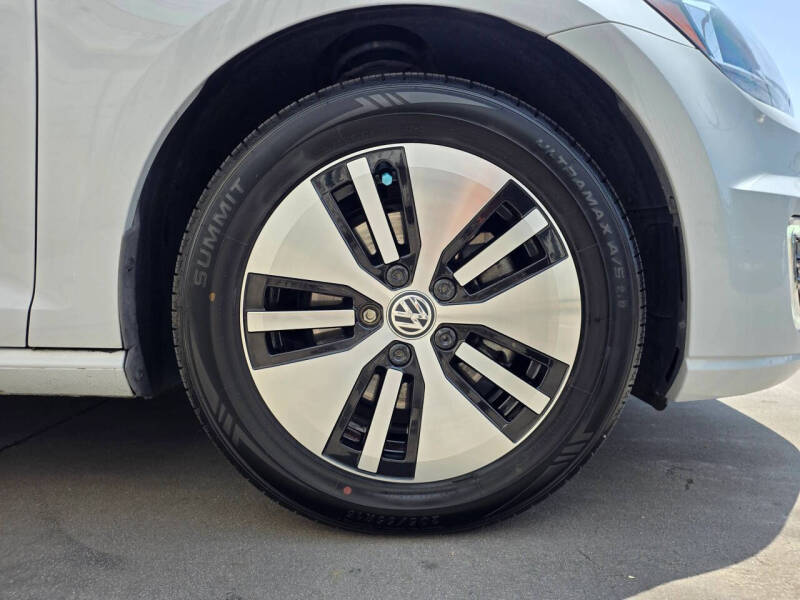 2019 Volkswagen e-Golf SE