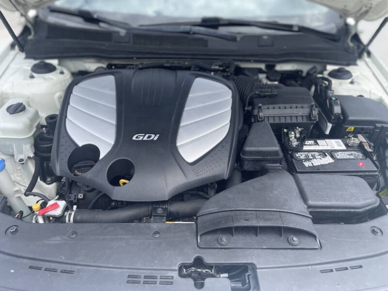 2015 Kia Cadenza Premium