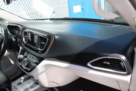 2019 Chrysler Pacifica Touring L