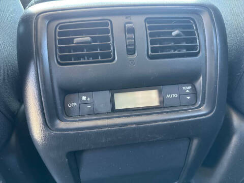 2017 Nissan Pathfinder SV