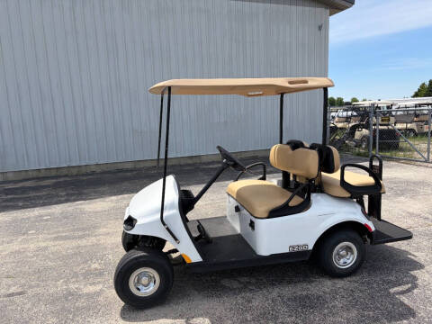 2018 E-Z-GO  Shuttle 4