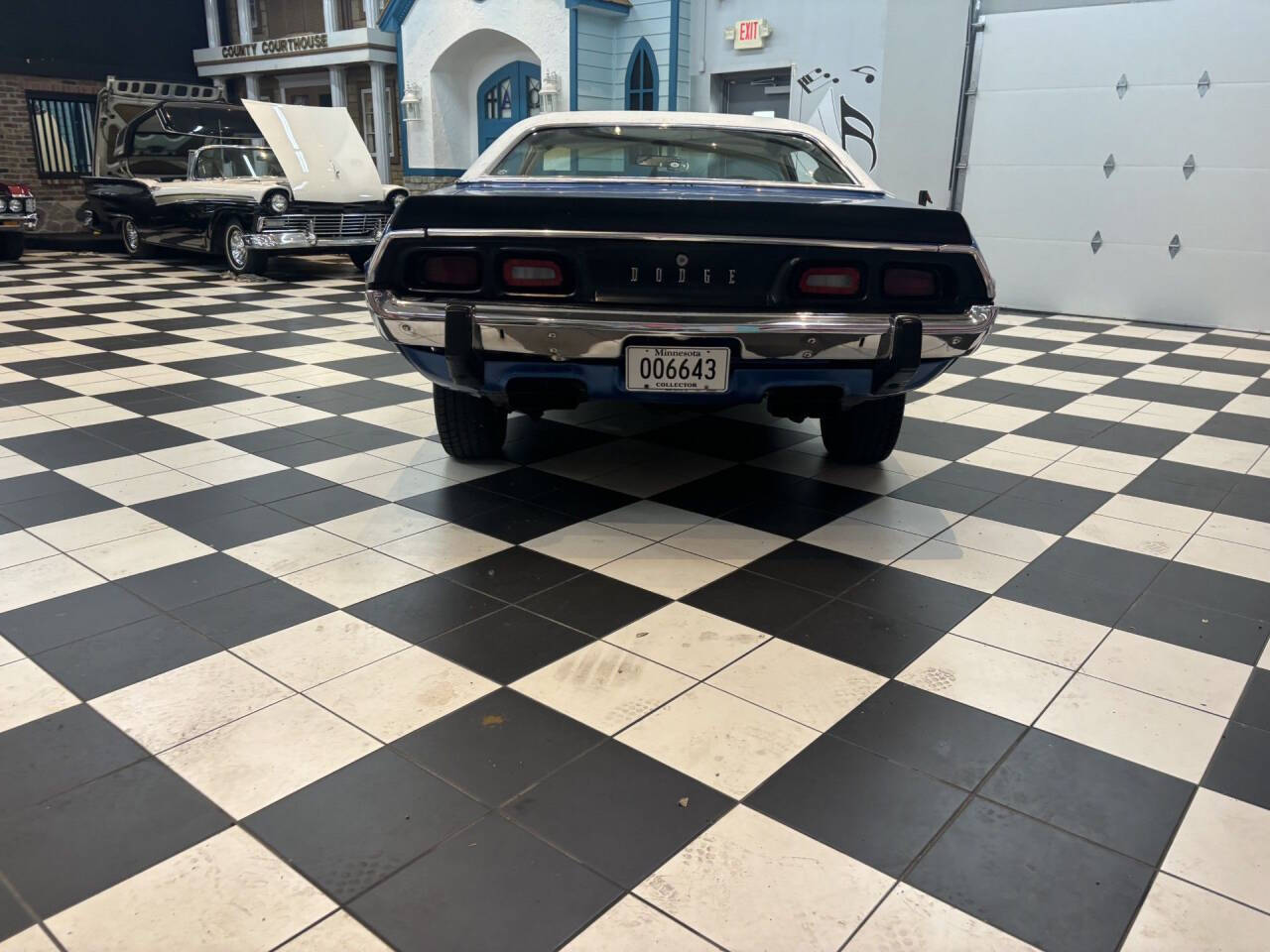 1973 Dodge Challenger 8