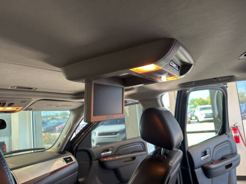 2011 Cadillac Escalade Luxury