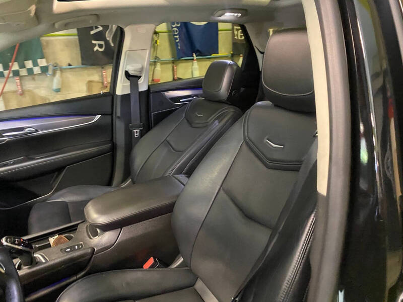 2017 Cadillac XT5 Premium Luxury