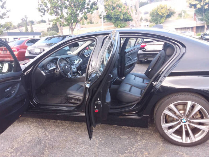 2016 BMW 5 Series 528i