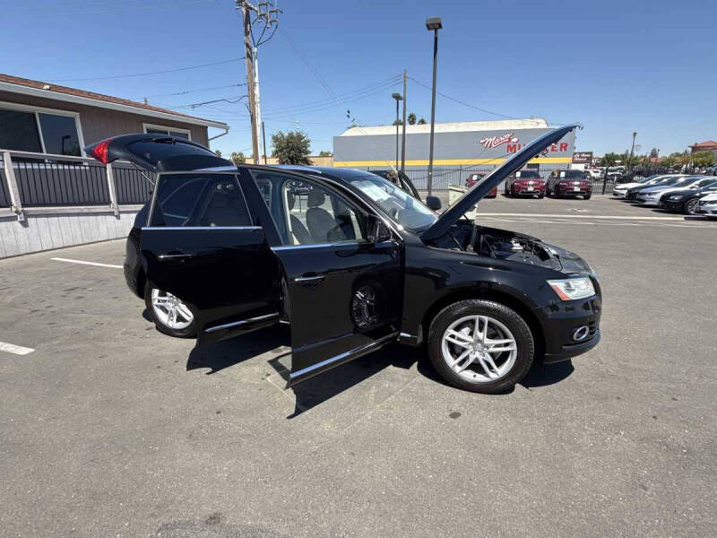 2017 Audi Q5 2.0T quattro Premium Plus