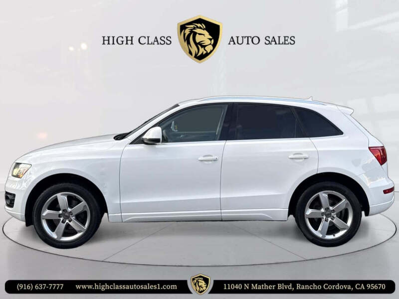 2011 Audi Q5 2.0T quattro Premium Plus