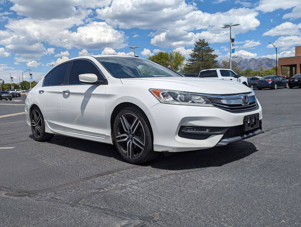 2017 Honda Accord for sale at Axio Auto Boise in Boise, ID