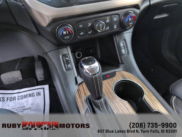 2017 GMC Acadia Denali