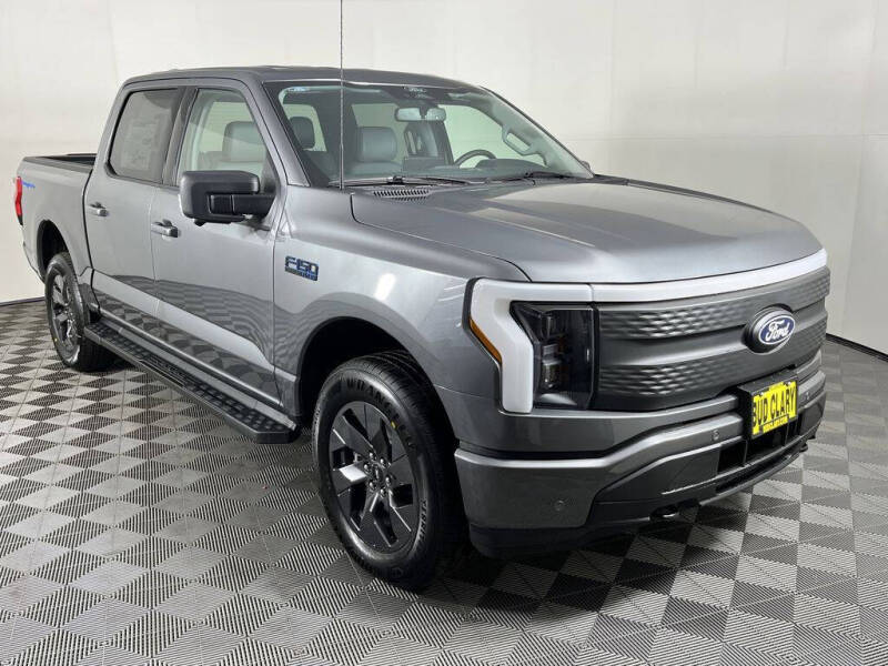 2025 Ford F-150 Lightning Flash