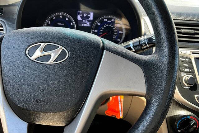 2017 Hyundai Accent SE