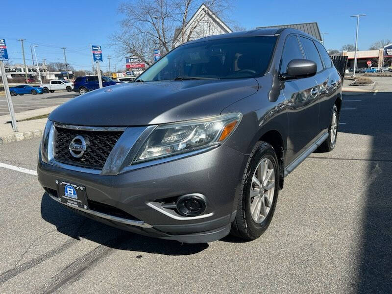 2015 Nissan Pathfinder for sale at B&B Auto LLC in Union NJ