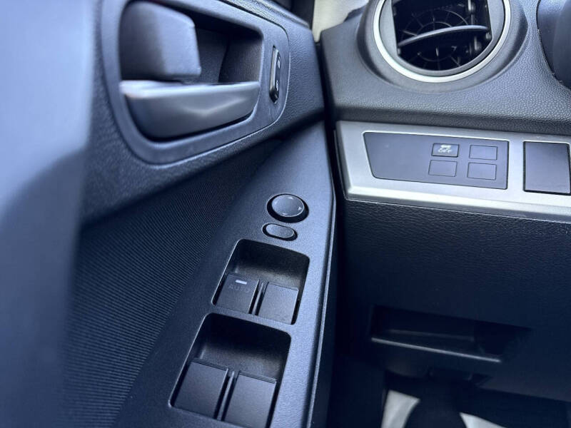 2012 Mazda MAZDA3 i Sport