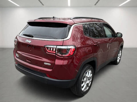 2022 Jeep Compass Latitude Lux
