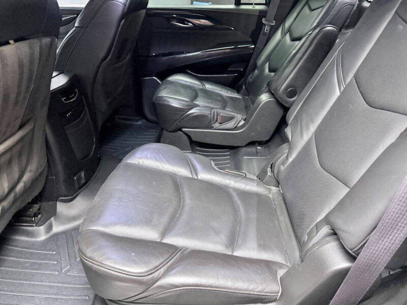 2016 Cadillac Escalade Platinum