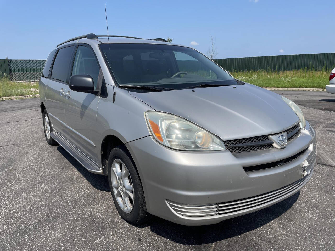 2004 Toyota Sienna for sale at Twin Cities Auctions in Elk River, MN