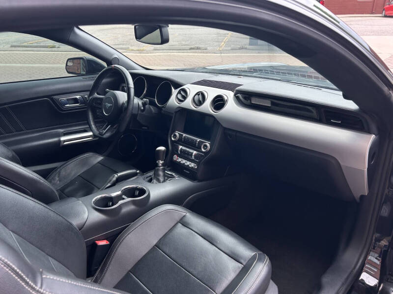 2017 Ford Mustang EcoBoost Premium