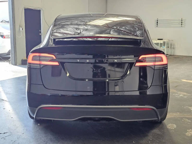 2023 Tesla Model X Standard Range