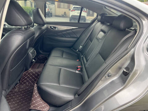 2015 Infiniti Q50 Premium