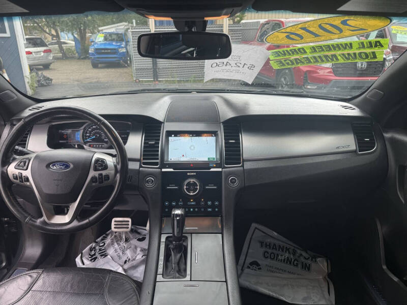 2016 Ford Taurus SHO