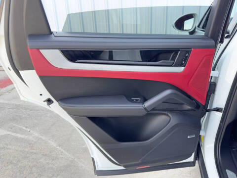 2024 Porsche Cayenne