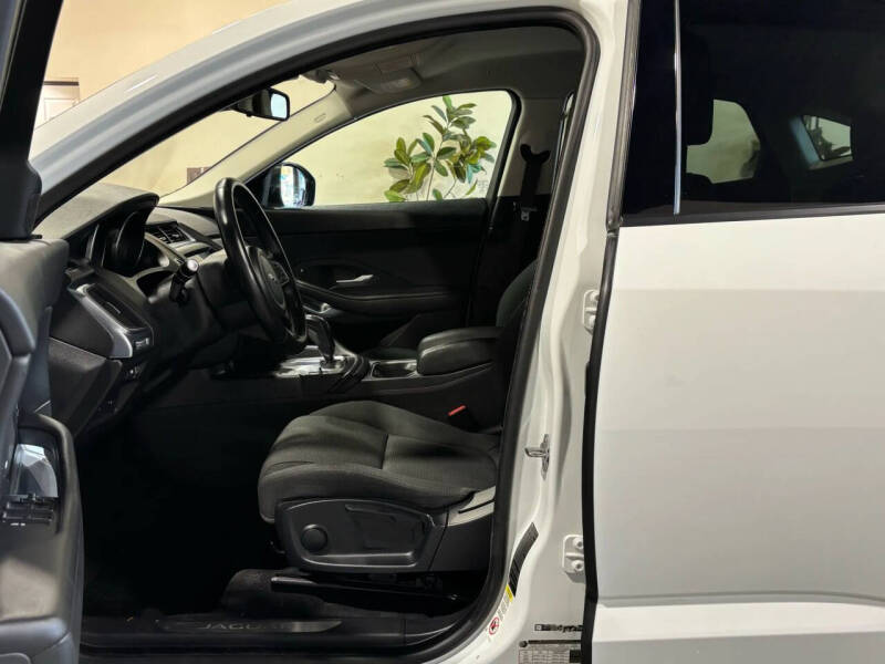 2019 Jaguar E-PACE P250