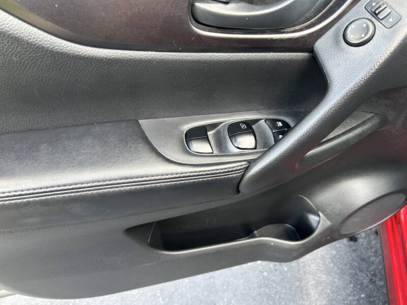 2017 Nissan Rogue Sport S