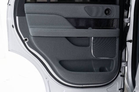 2019 Lincoln Navigator Select