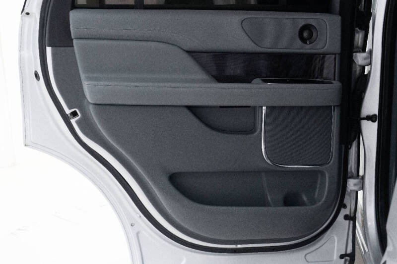 2019 Lincoln Navigator Select