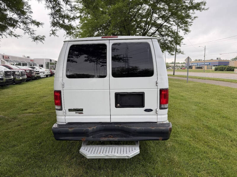 2013 Ford E-Series