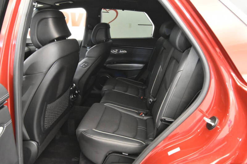 2023 Genesis GV70 2.5T Standard