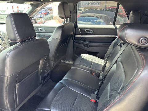 2018 Ford Explorer Sport