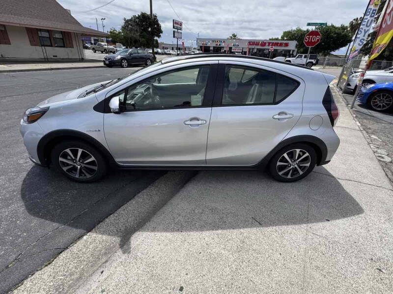 2018 Toyota Prius c One
