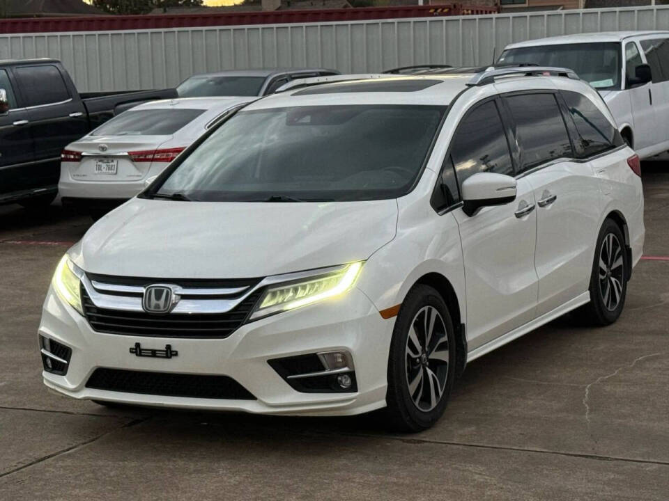 2019 Honda Odyssey Elite's photo