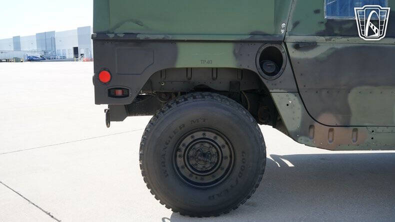 1991 AM General Hummer